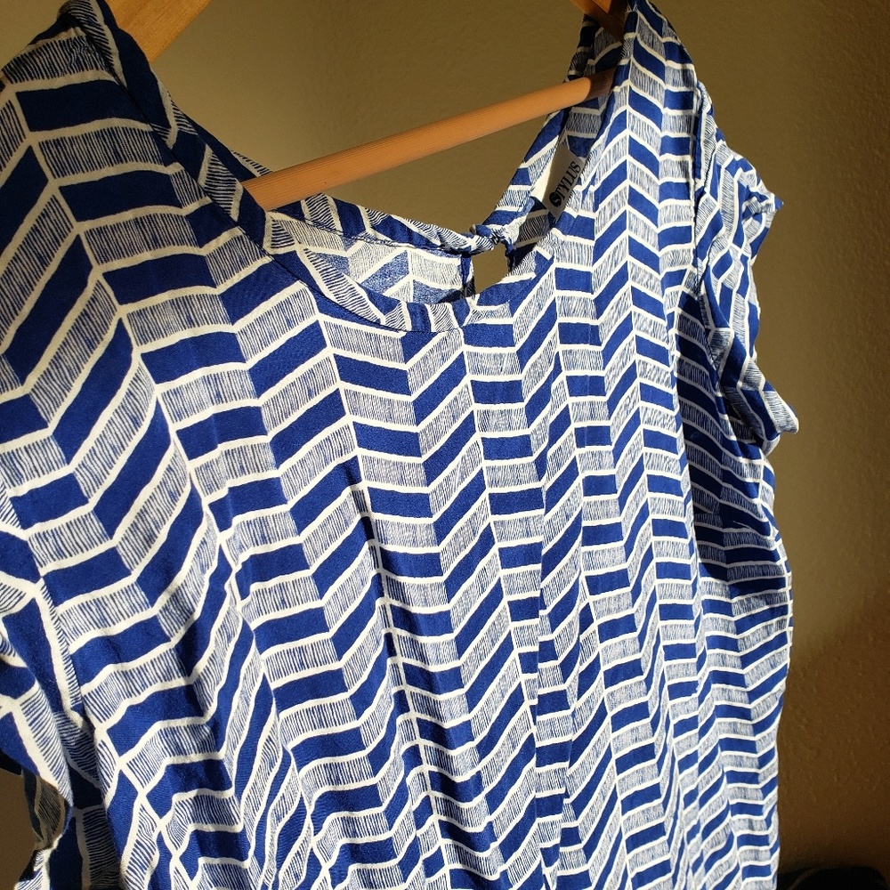 Blue pattern blouse